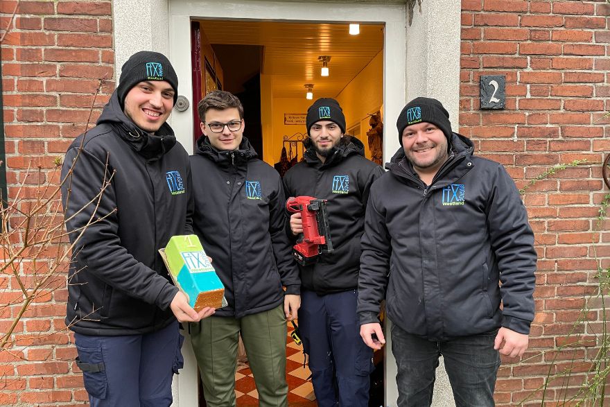 FIXbrigade viert 1-jarig jubileum!